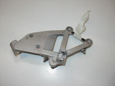 Fußrastenhalteplatte Halter Fußraste vorne rechts Honda VFR 750 F, RC36, 90-93