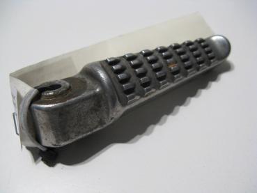 Fußraste hinten rechts Soziusraste Foot Peg Kawasaki ER-6N, ER6, ER650A, 05-08