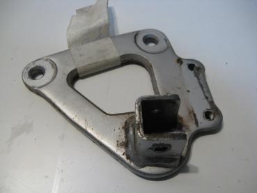 Fußrastenhalteplatte Halter Fußraste vorne links Suzuki GS 500 E, GM51B, 89-00