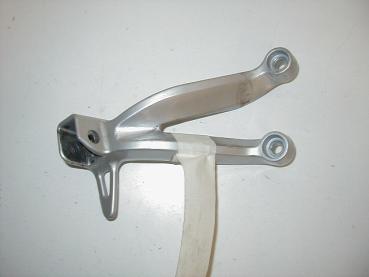 Fußrastenhalteplatte Halter Fußraste hi. li. Suzuki GSX-R 1000 WVBL K1 K2, 01-02
