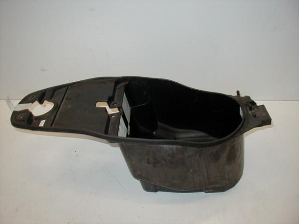 Gepäckfacheinsatz Honda SES 125 Dylan, 02-06