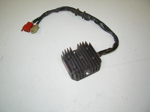 Lichtmaschinenregler Gleichrichter Honda CB 450 S 86-90