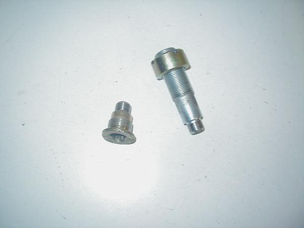 Schwinge Schrauben Bolzen Befestigungsbolzen Honda NTV 650 Revere, RC33, 88-97
