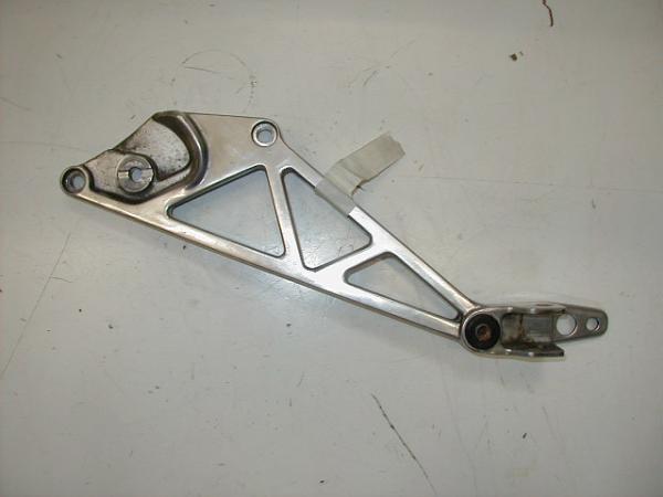 Halter Fußraste vorne links Fußrastenhalter Honda VF 750 F, RC15, 83-86