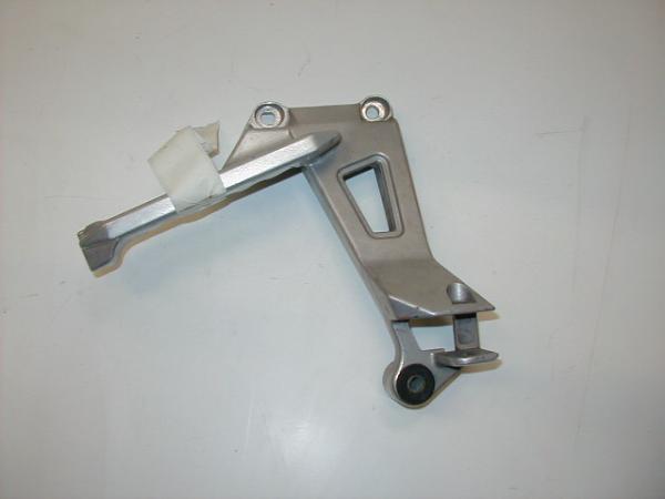 Fußrastenhalter Halter Fußraste hinten rechts Honda VFR 750 F, 86-89