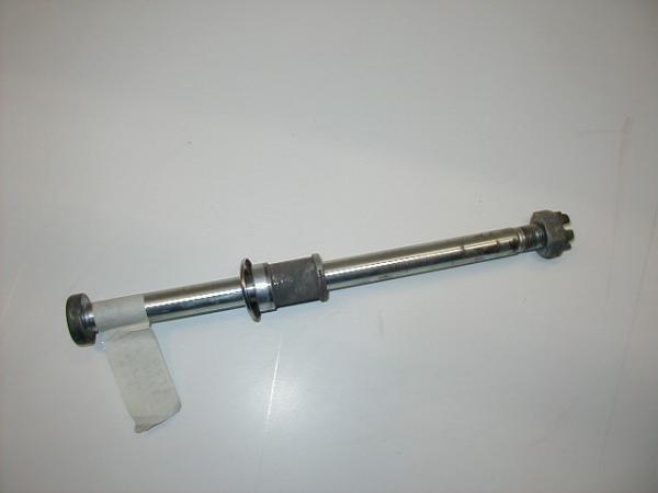 Hinterradsteckachse Achse Kawasaki GT 750, 82-89