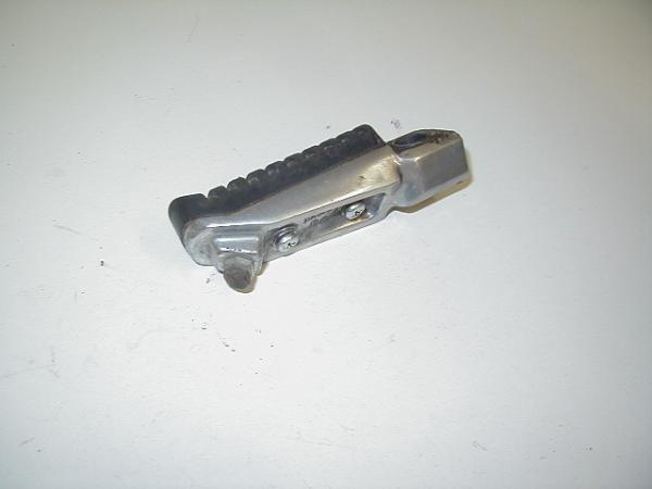 Fußraste Fahrerraste Raste vorne rechts Kawasaki ZX-9R, ZX900C, 98-99