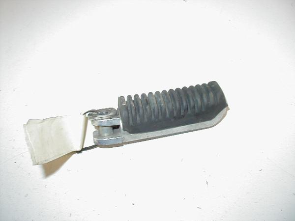 Fußraste hinten rechts Suzuki GSF 400 Bandit