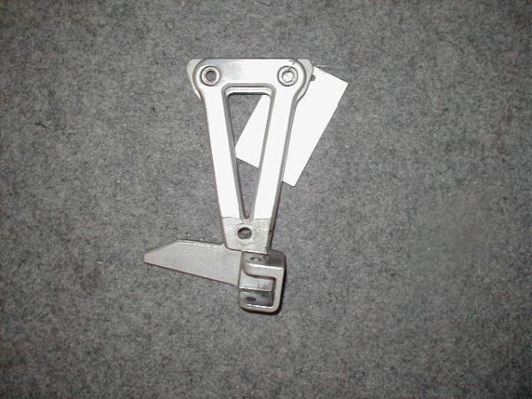 Rastenhalteplatte hinten rechts Suzuki GSF 400 Bandit