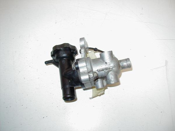 Kühlmitteleinfüllstutzen Suzuki GSF 400 Bandit