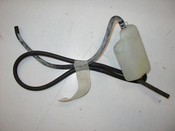 Ausgleichsbehälter Kühlmittelbehälter Wassertank Tank Suzuki VZ 800 Marauder