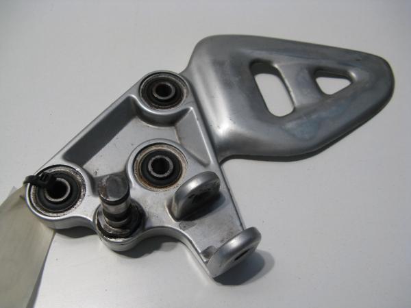 Halter Fußraste vorne links Suzuki GSX 1300 R Hayabusa, WVA1, 99-07