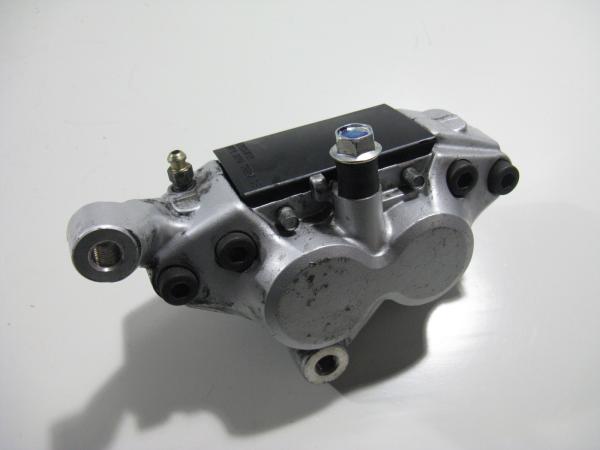 Bremssattel Bremszange vorne links Left Brake Caliper Yamaha FZR 600, 90-93