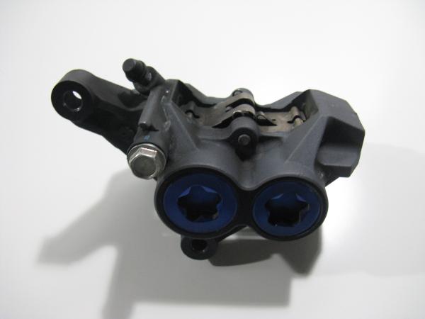 Bremssattel Bremszange vorne links Yamaha YZF-R6, RJ05, 03-04