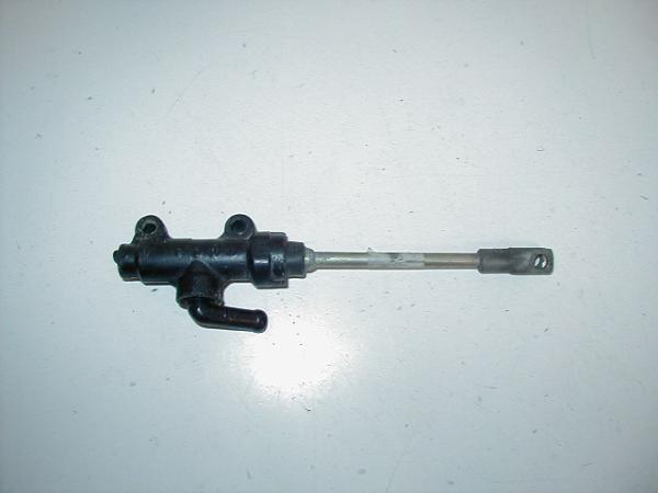 Hauptbremszylinder hinten Triumph Daytona, 91-92