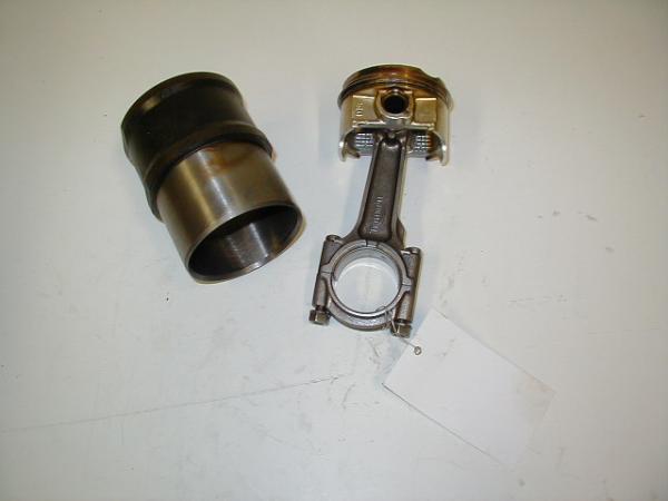 Zylinderlaufbuchse Kolben Thunderbird Sport, 98-00