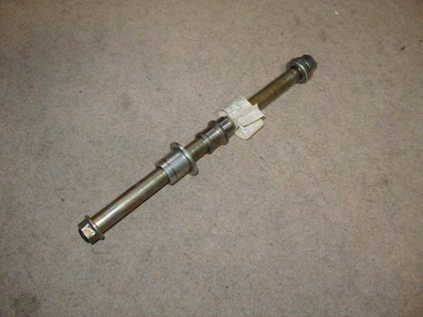 Schwingensteckachse Triumph Thunderbird Sport, 03-04