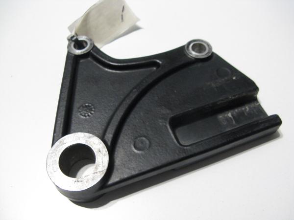 Bremsankerplatte Bremssattel-Halter hinten Triumph Sprint RS, T695, 00-01