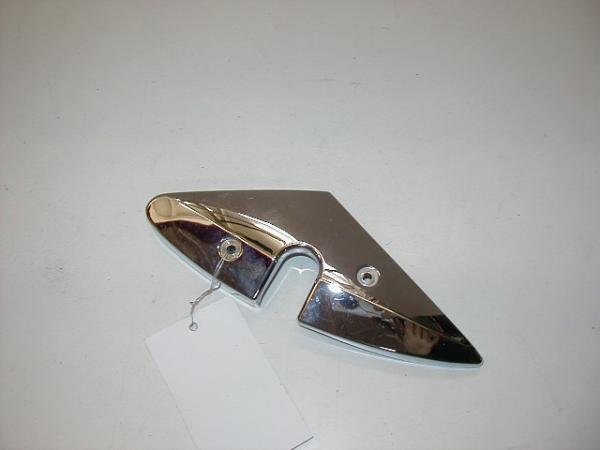 Abdeckung Fußrastenhalter Hyosung GV 125 Aquila, 99-07